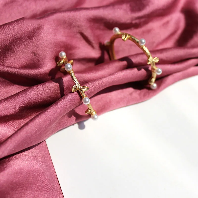 Silver Gold Color Metal Round Imitation Pearl C Shape Leaf Open Alloy Minimalist Hoop Earrings For Women Party Wedding Jewelry