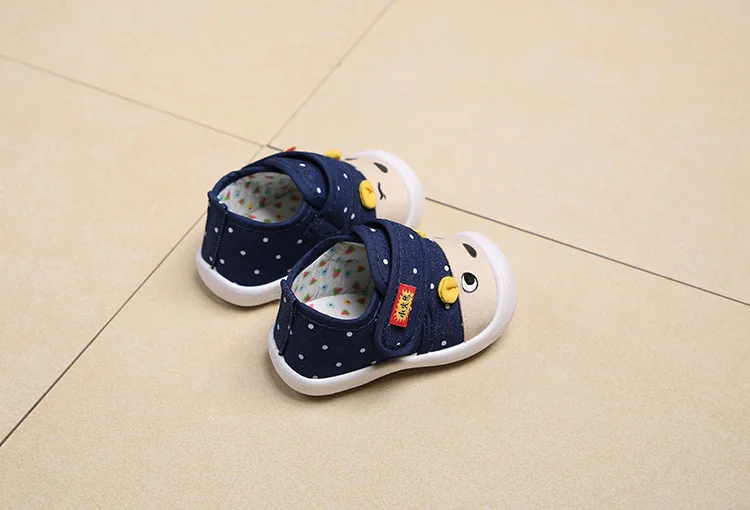 Демисезонный для маленьких для мальчиков и девочек, которые делают первые шаги; Ребенок, Девочка Младенческая обувь из парусины для малышей Розовый Королевский синий цвет 16-21 0-2years B-3 TX09