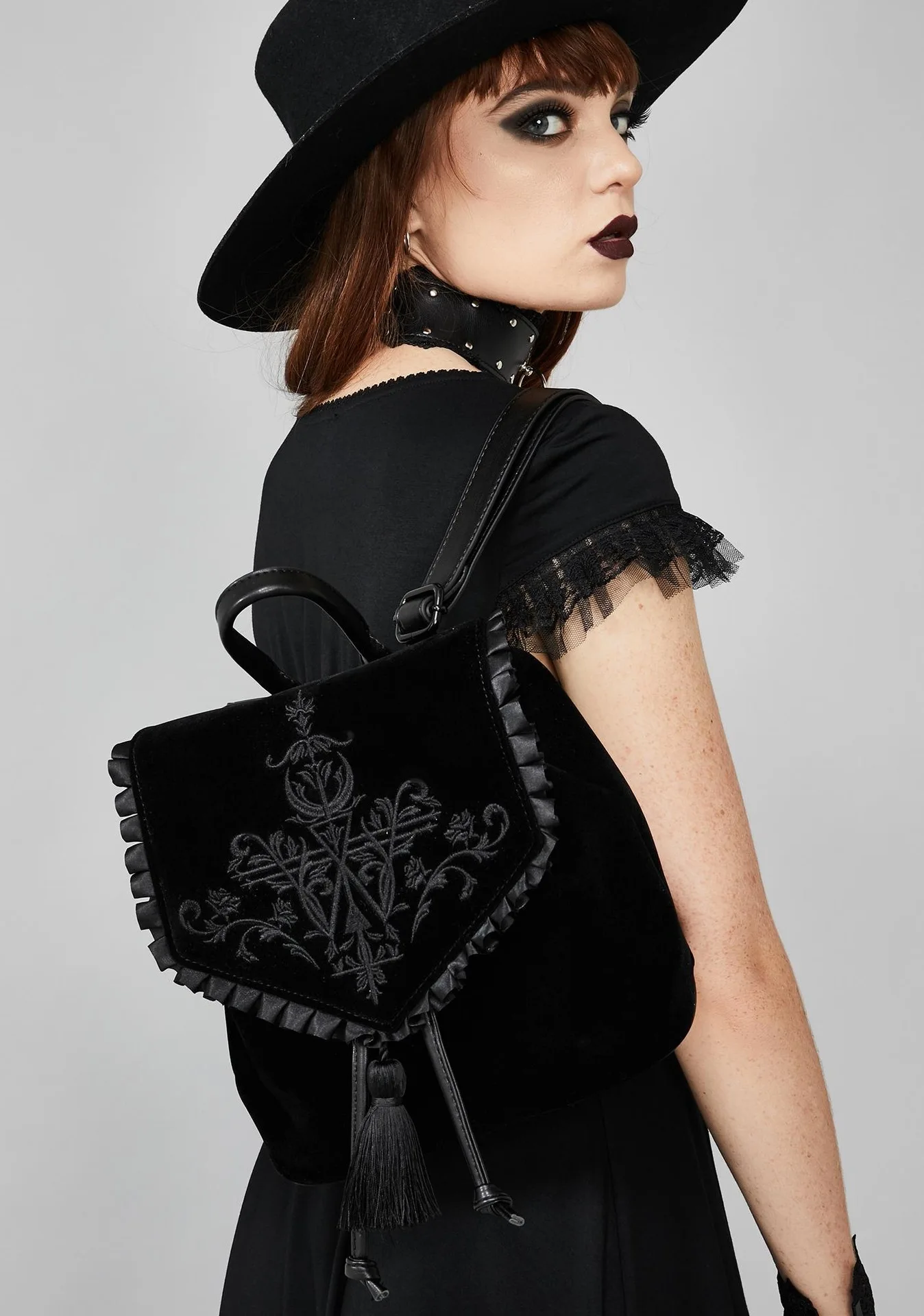 Japanese lolita age reduction embroidery bag small fresh female backpack college JK bag high school A4 school bag shoulder 3way