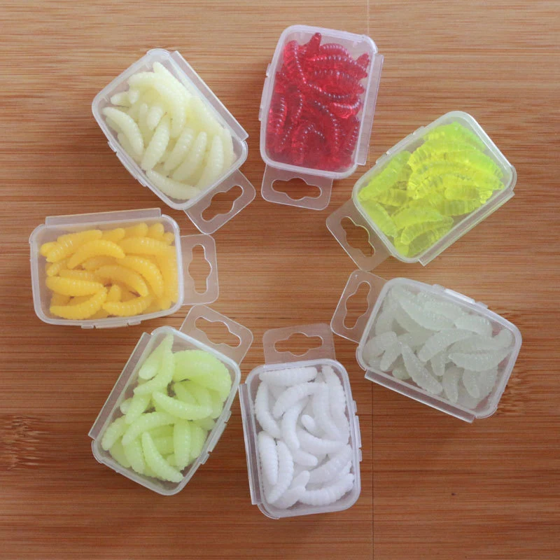 

30 Pcs/lot Soft Lure Fishing Simulation Earthworm 2cm 4g Red Worms Artificial Fishing Lure Tackle Lifelike Fishy Lures 7 Color