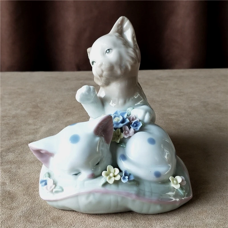 Porselen Bantal Pecinta Kucing Figurine Buatan Tangan Keramik Beberapa  Kitty Miniatur Decor Seni dan Kerajinan Ornamen Hadiah Aksesoris