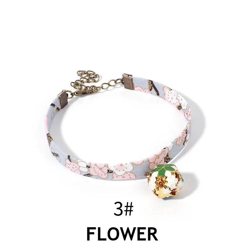 FLOWER 3 Японский стиль, милый ошейник для кошек, персонализированный, тканевый, регулируемый, для собак, кошек, ожерелье с колокольчиком, цветами, аксессуары для кошек, собак, товары для домашних животных - Цвет: FLOWER 3