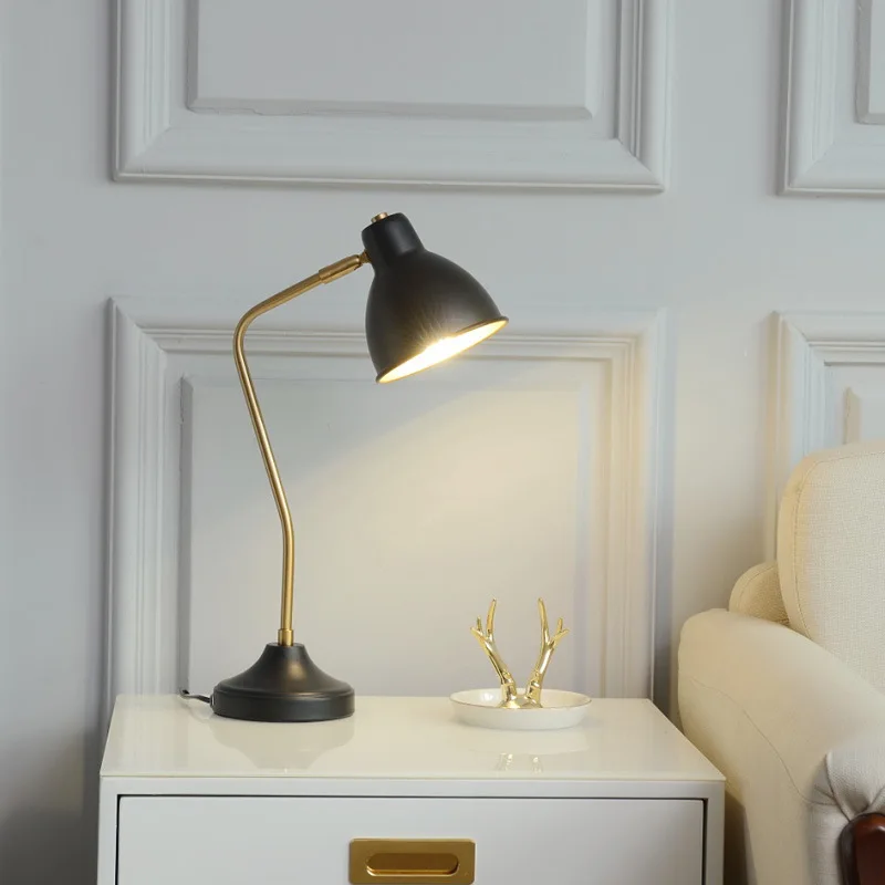 

Post modern simple and fashionable iron lamp Nordic designer model room hotel club study