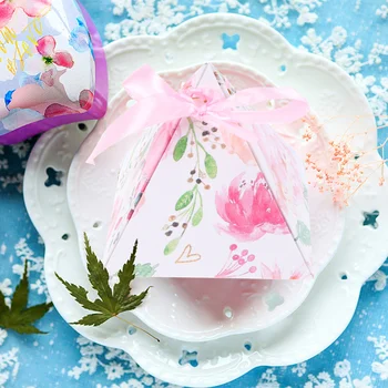 

50pcs Pink Pyramid Shape Wedding Candy Box Creative Chocolate Storage Case Treat Box Party Favor Gift Box with Ribbon Size L