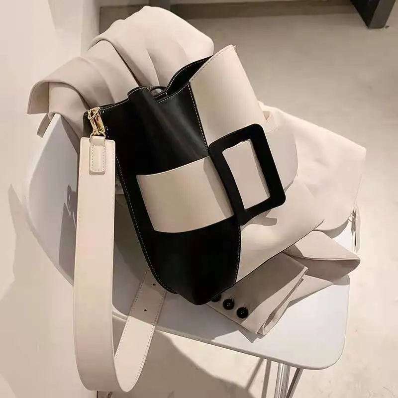 

Women's bag autumn winter new Korean version belt buckle handbag single-shoulder cross-body bag