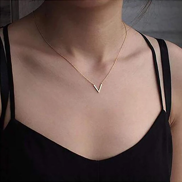 Glossy Heart Love Initial Alphabet Letter V 18K Gold Pendant Necklace Chain  for Women