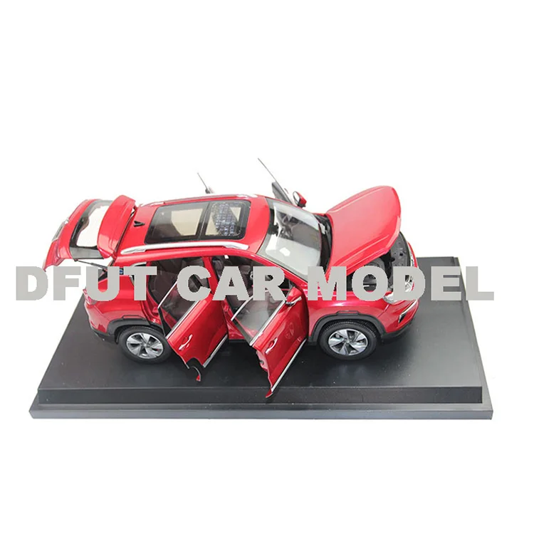 Масштаб 1:18 CS35plus Модель литья под давлением металлическая машина модель игрушки подарок для коллекции с бесплатной доставкой