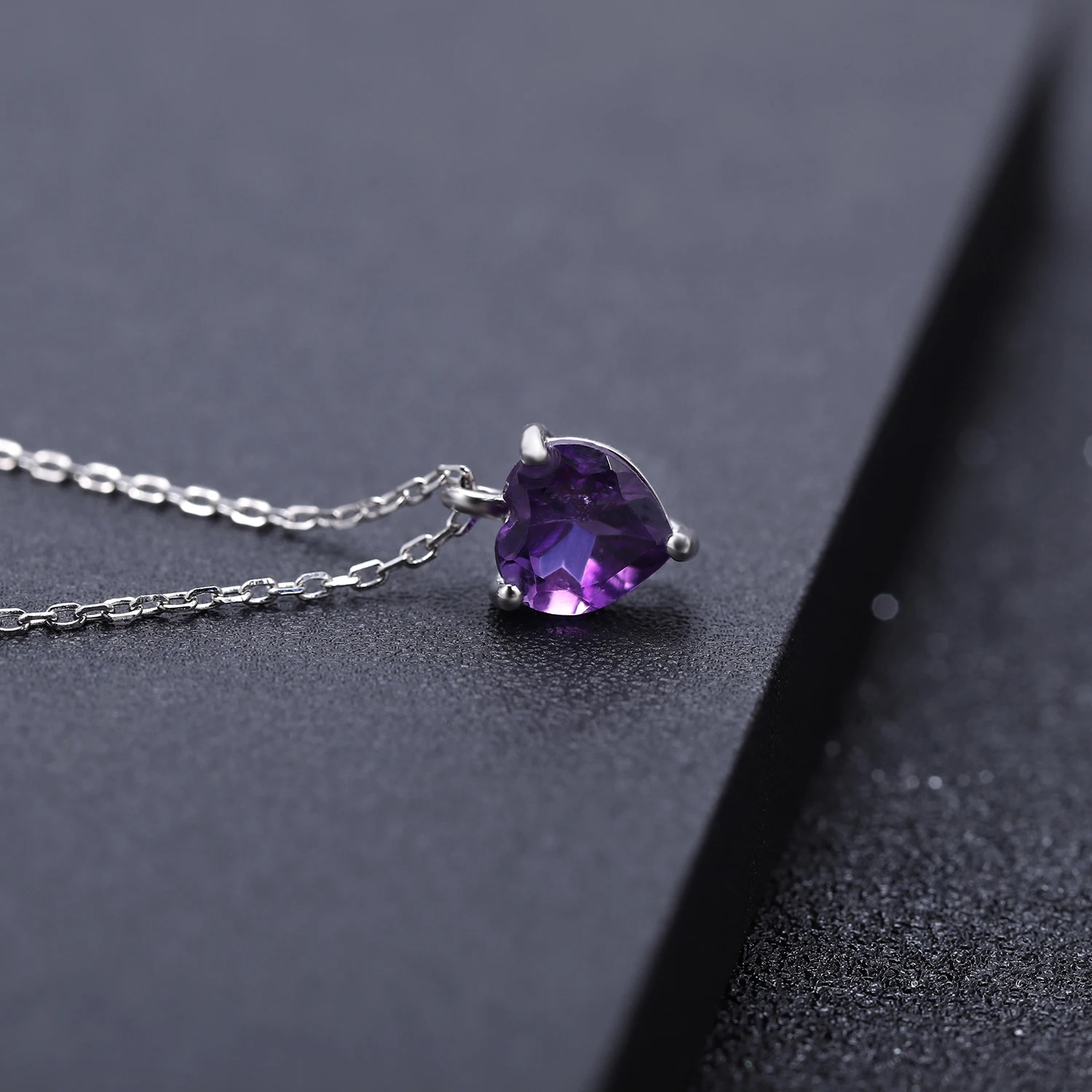 GEM'S BALLET 1.19 CT Natural Amethyst Gemstone 925 Sterling Silver Elegant Heart Pendant Necklace Women Fine Jewelry