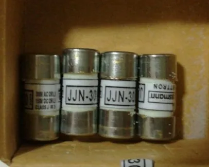 Предохранители: JJN-30 30A 300Vac 160Vdc 10,3*22,4/JJN-1 JJN-5 JJN-8 JJN-10 JJN-12 JJN-15 JJN-20 JJN-25 300V