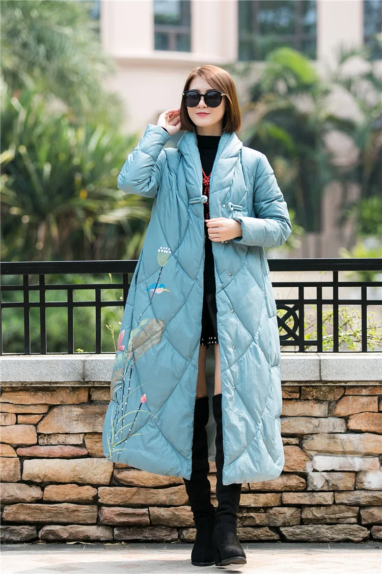 Manufacturers Direct Selling Thick over-the-Knee Long Thorn Flower Women's down Jacket Fashion Hooded Loose-Fit Warm White Duck