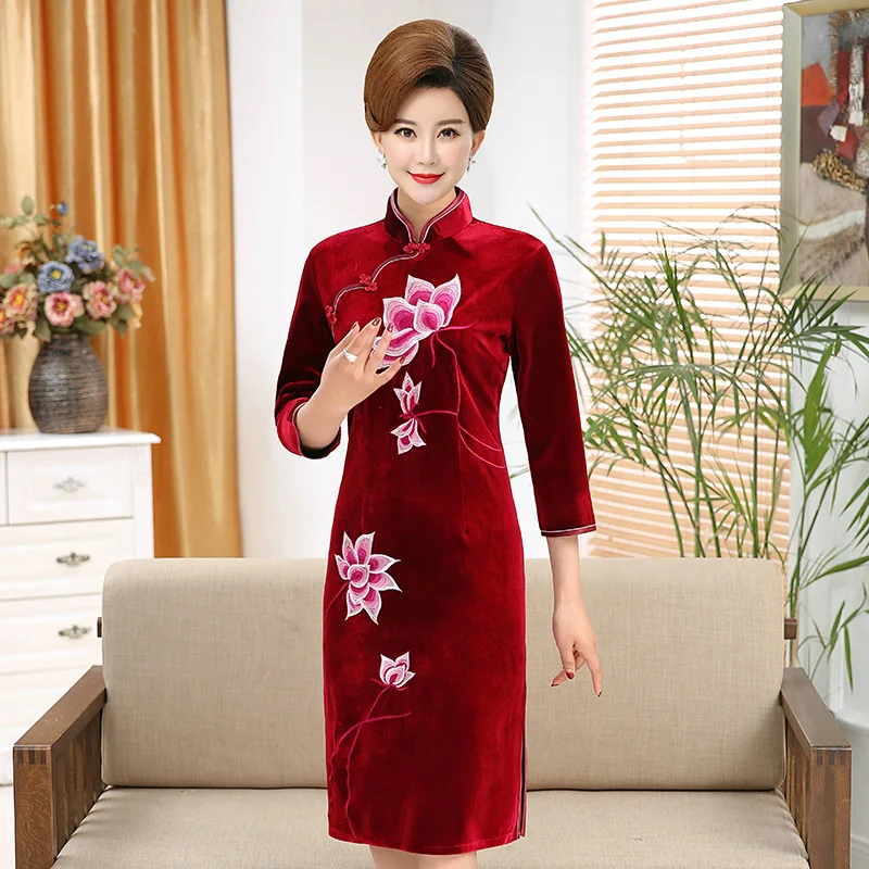 

2019 Middle-aged Women Dress Long Gold Velvet Cheongsam Dress Middle-aged WOMEN'S Dress Half-sleeve Shirt Formal Dress Cheongsam