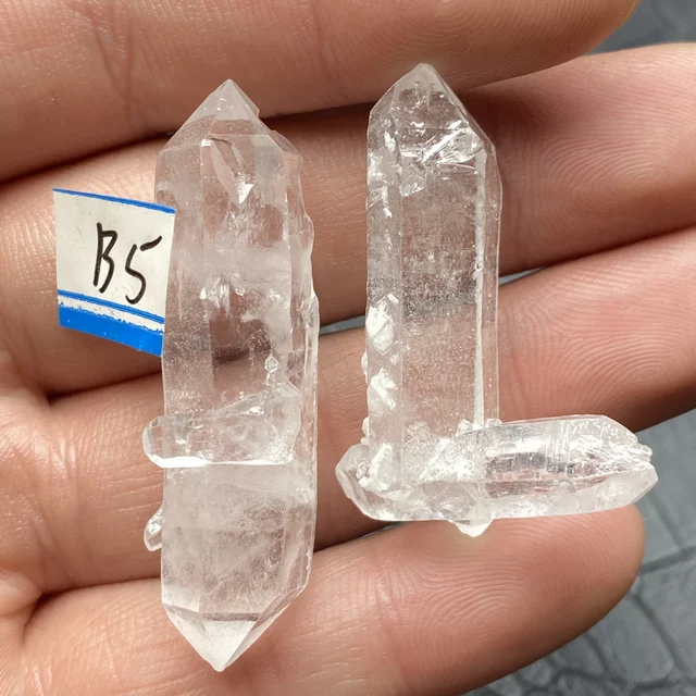Natural Himalayan Crystal Backbone Raw stone mineral specimen energy healing obelisk B5    22g