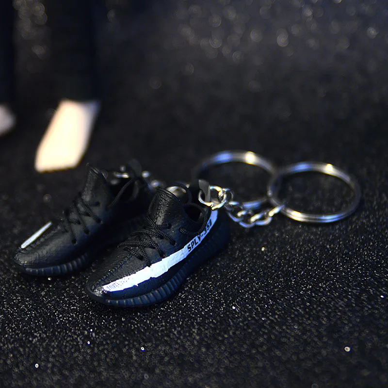 3D Mini Yeezye Sneaker Keychain Shoes Model Backpack Pendant For Boyfriend Birthday Party Present High Quality Shoes Keyring Hot 3D Mini Yeezye Sneaker Keychain Shoes Model Backpack Pendant For Boyfriend Birthday Party Present High Quality Shoes Keyring Hot