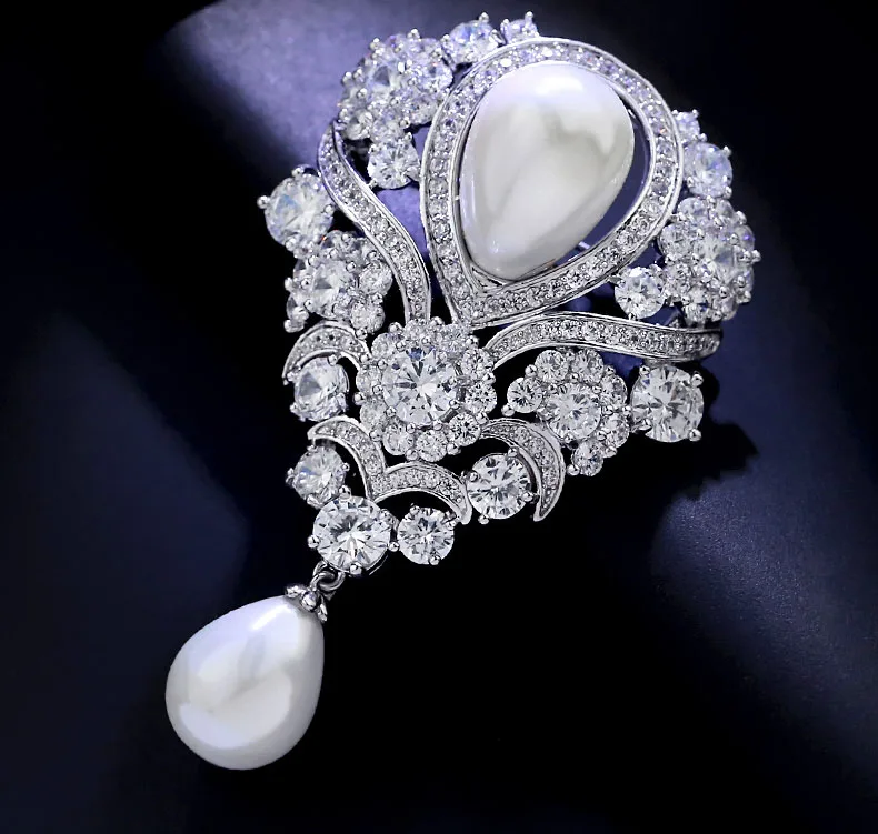 Women's beautiful Cz micro White Shell Pearl Brooches