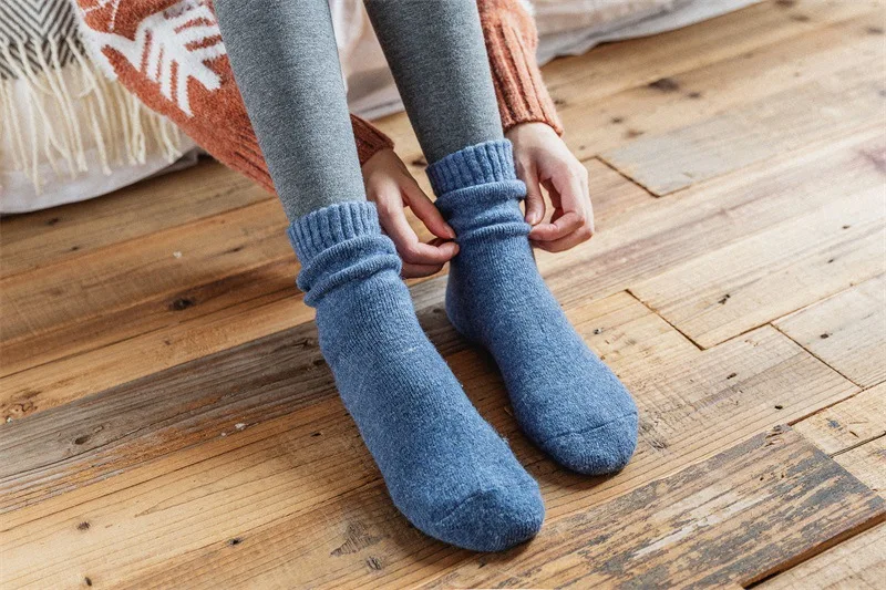 Шерстяные хлопковые носки осенне-зимние толстые теплые женские носки из кроличьей шерсти однотонные носки-трубы оптом Harajuku плюс размер