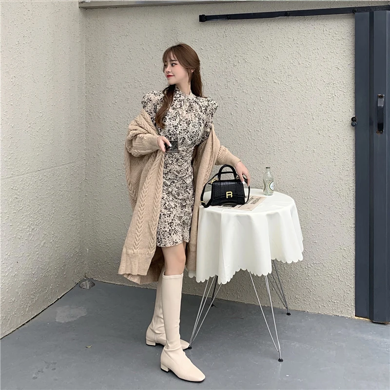 

Autumn And Winter Retro Chiffon Floral Waist Dress 2020 Lazy Wind Mid-length Knitted Cardigan Fashion And Elegance