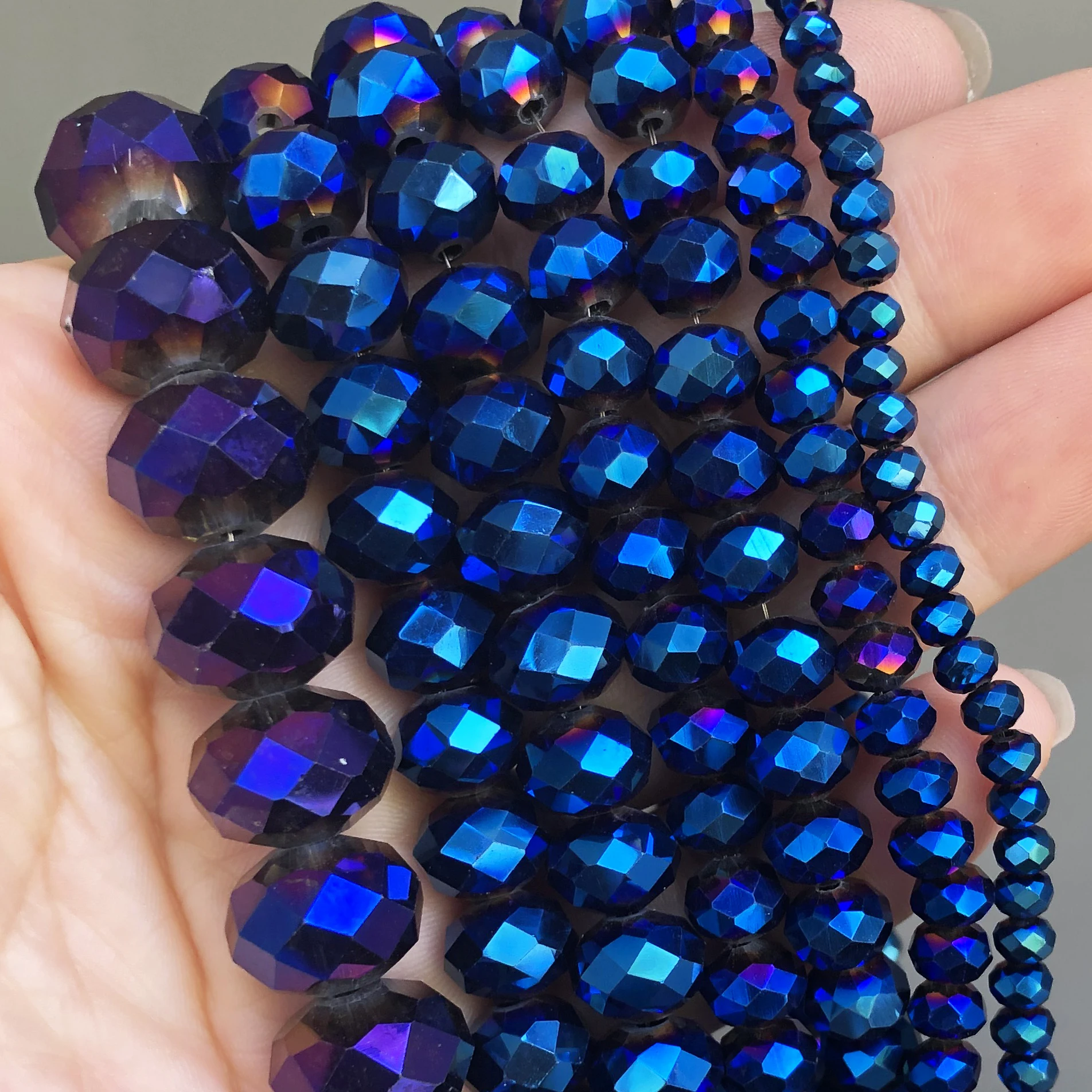 thumbnail image 1 of Cuentas de cristal de vidrio negro facetado, cuentas espaciadoras sueltas para hacer joyas, pulseras, collares, hebras de 4/6/8/10/12/14 mm, 1 of 5