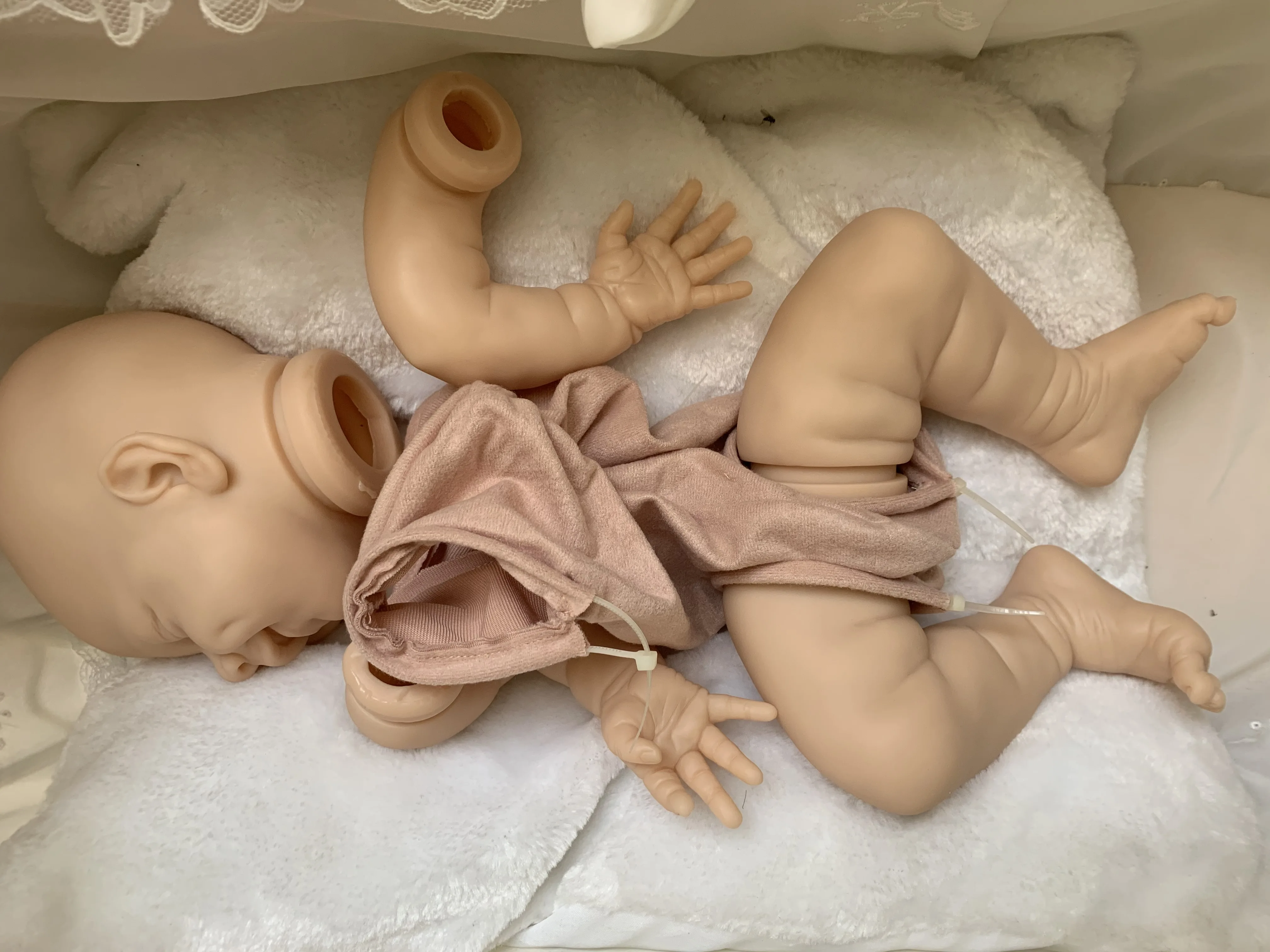 MagiDeal 22 "Reborn Kits Silikon Baby unlackiert Schimmel Suede Cloth Body 