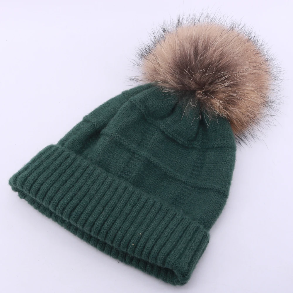 Зимняя винтажная вязаная шапка Skullies для женщин, однотонная женская бини, шапки с настоящим помпон из меха енота, теплая женская Лыжная Шапка Gorro для девочек