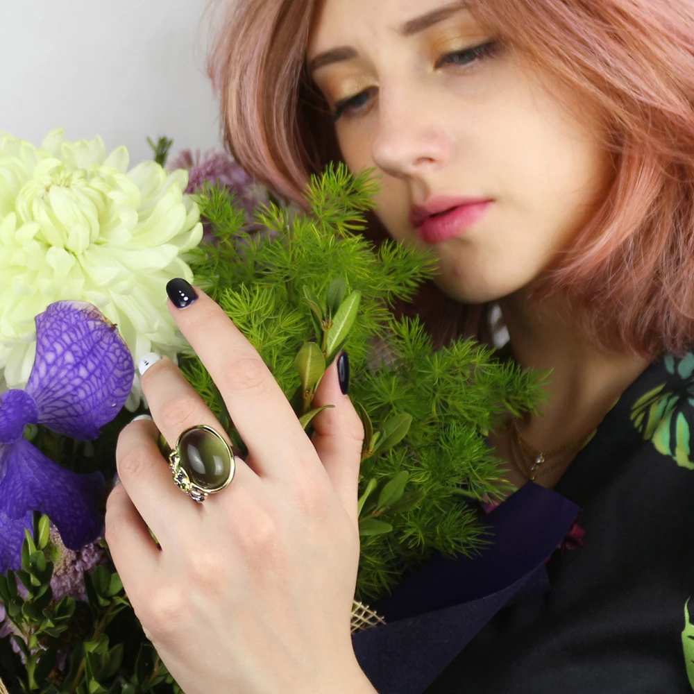 Big green stone ring (3)