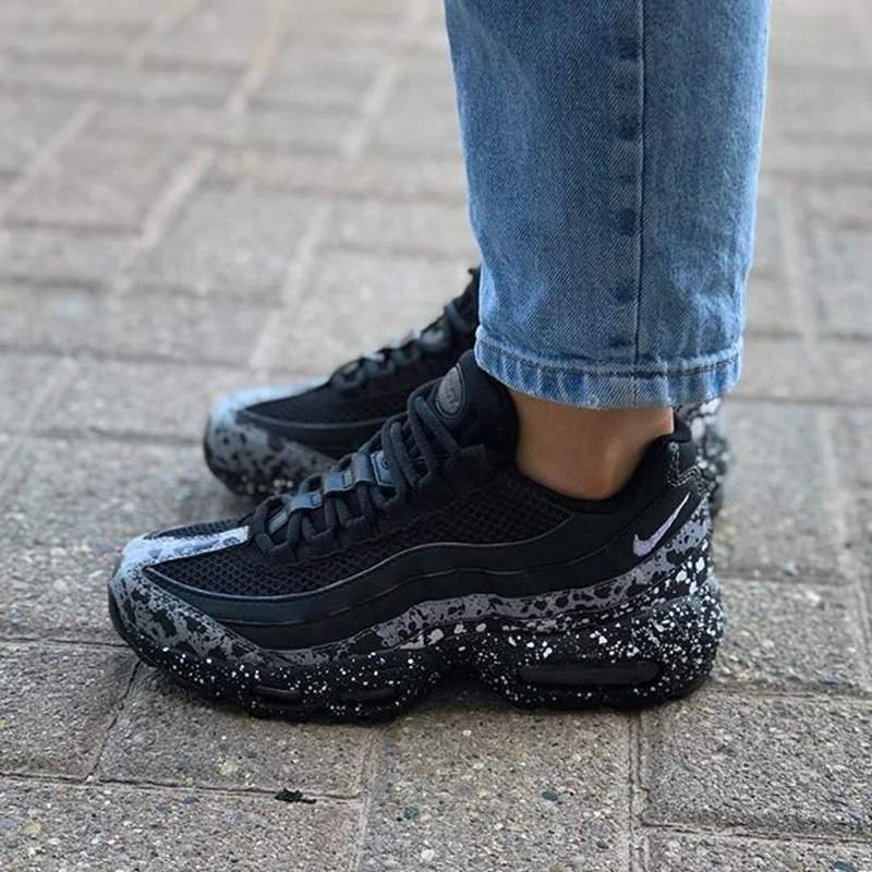 Натуральная Новое поступление Официальный Nike Air Max 95 SE беговая Обувь для женщин
