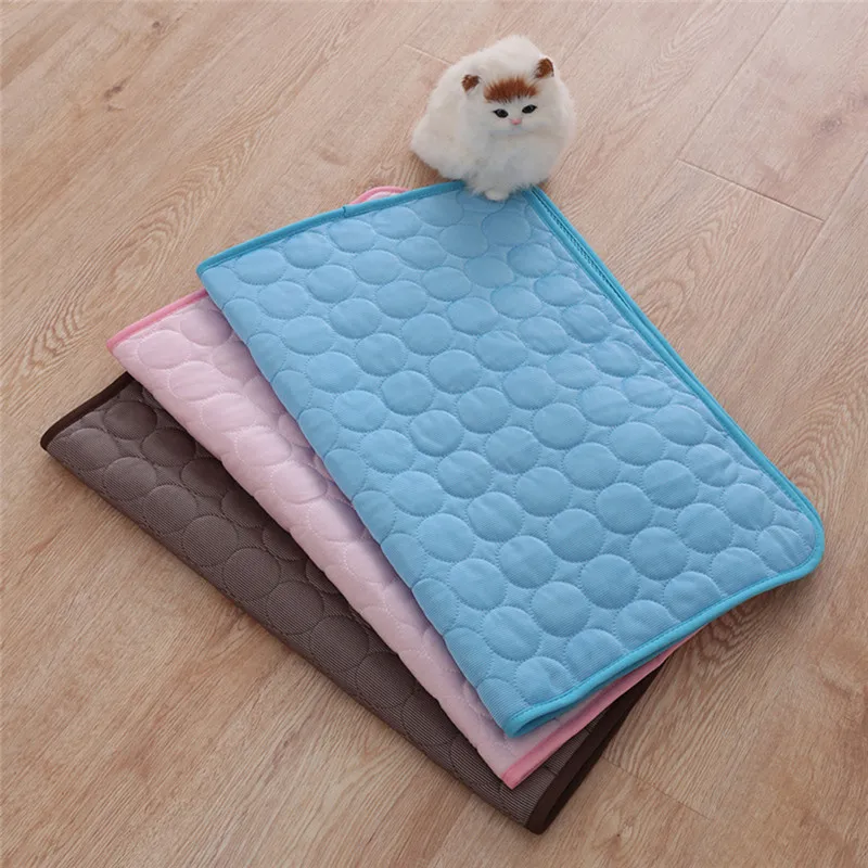 

2020 New Summer Dog Mat Ice Pad 100*70CM Large Size Ice Silk Cool Pet Beds Sofa Cushion Fit All Pet Puppy Cat Summer Cooling Mat