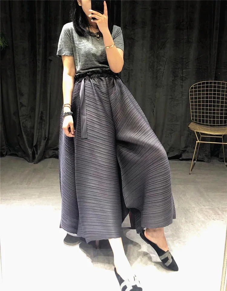 Плюс размер брюки женские осенние 2019 новые стрейч Miyake однотонная плиссированная эластичная талия Свободные повседневные широкие брюки