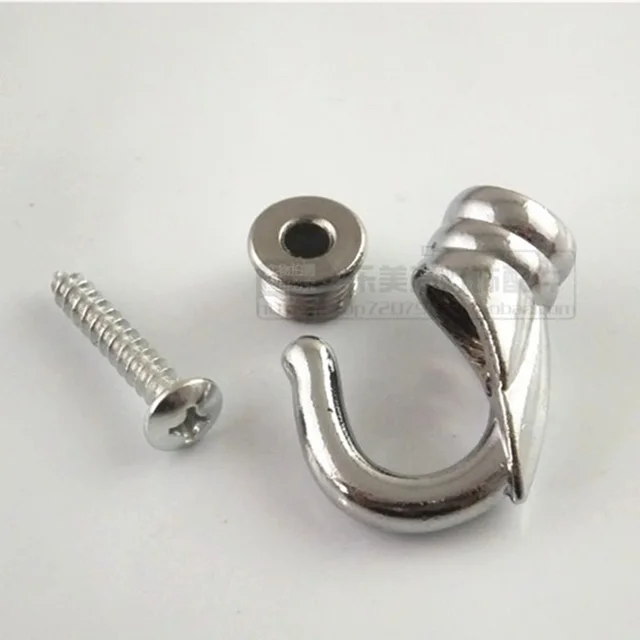 집안의 잡동사니를 줄이고 질서를 유지하는 실용적인 오버헤드 후크