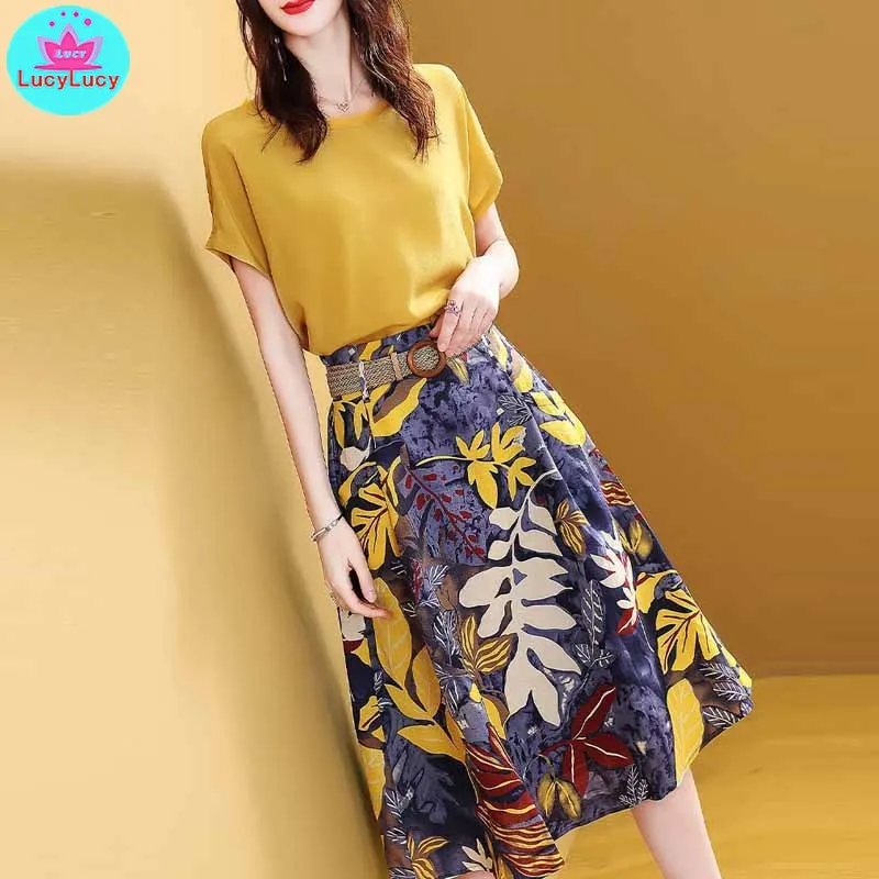 

2019 summer new Korean version of the foreign air T-shirt + skirt two pieces of fashion goddess fan suit skirt