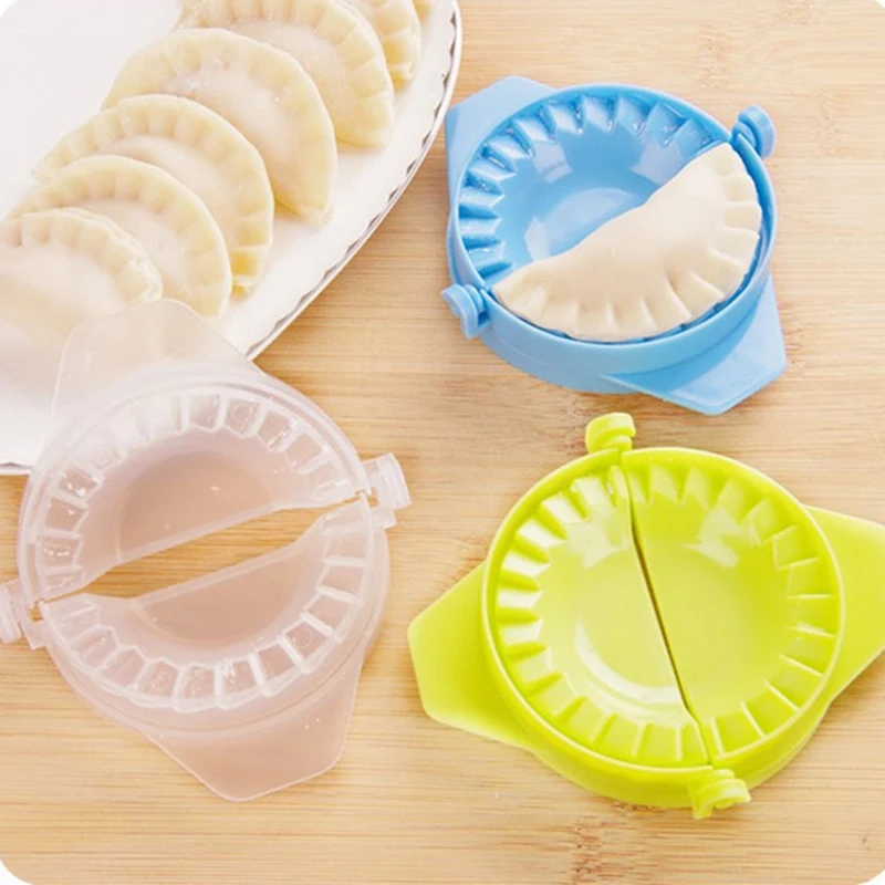 Creative Dumpling Pie Ravioli Mould Plastic Kitchen Gadget Easy to Use Blue 