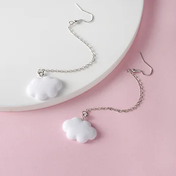 

Fashion White Dangling Earrings for Women Cute Simple Cloud Pendant Earrings with Chain SImple Ladies Drop Earring Jewelry Gifts