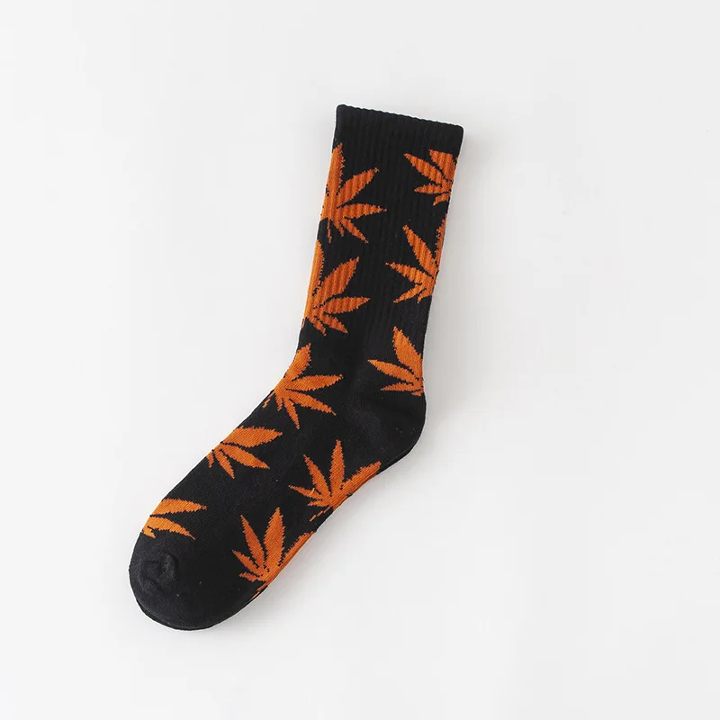 Модные удобные хлопковые носки высокого качества; 1 пара; повседневные длинные носки с листьями конопли и кленовыми листьями; сезон весна-осень - Цвет: 10
