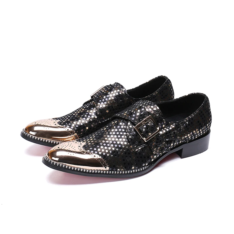 

Fashion men Golden toe business dress shoes Buckle pointed toe carved Bullock oxford for men falt party wedding shoes