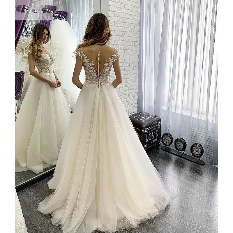 Aplikacje A-line koronkowa wykonywana na zamówienie suknie ślubne dekolt w serek Ivory Tulle rękawy Cap długa sukienka z Sweep Train suknie ślubne formalne