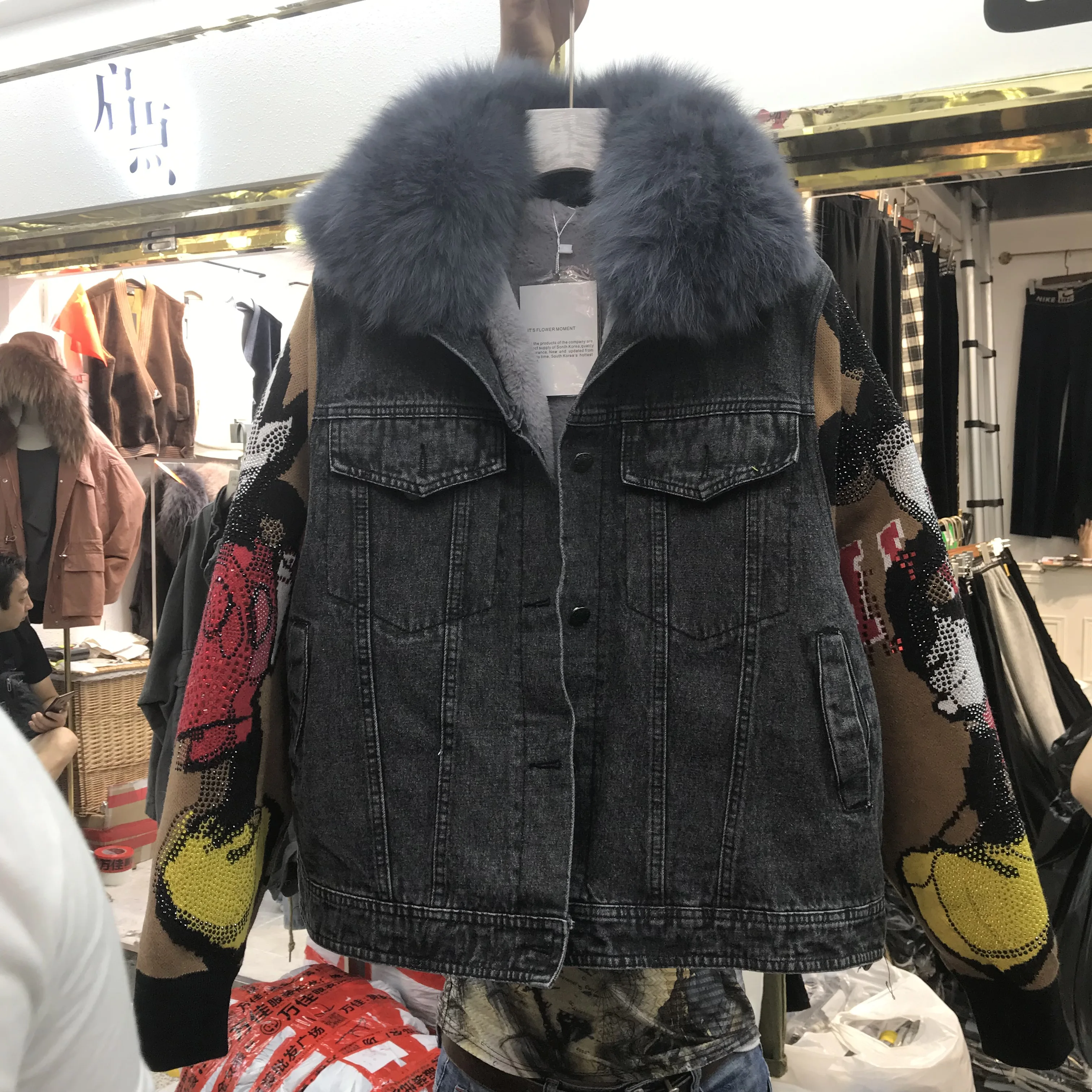 Новая зимняя куртка с воротником из натурального меха, с рисунком Микки Мауса, Лидер продаж, вязанная прошитая хлопковая стеганая куртка, женское плотное джинсовое пальто, парки для женщин - Цвет: Серый