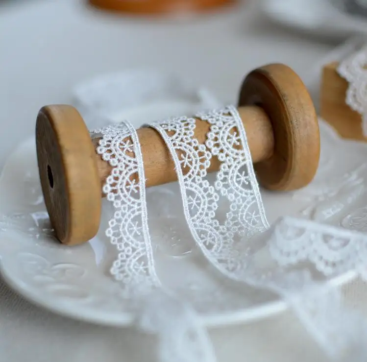 White Polyester Lace Ribbon DIY Embroidered Net Lace Trim Fabric For Sewing Decoration 1.5cm 5 Meters