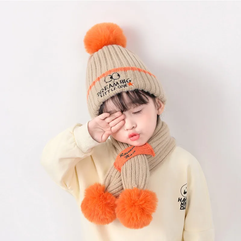 Doitbest Boy Girl Kids Beanie Sets Cute Big eyes 2 pcs 2021 Warm Boys Girls Winter villus Hat Scarf Set For 3 to 9 Years old