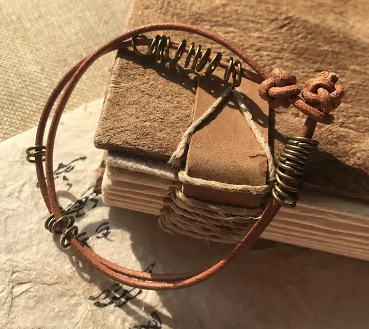 

2019 hotsale 388 5 Trendy Bracelet 1 circle red Women Bracelet Top Quality Trendy Creative Girls fashion free shipping