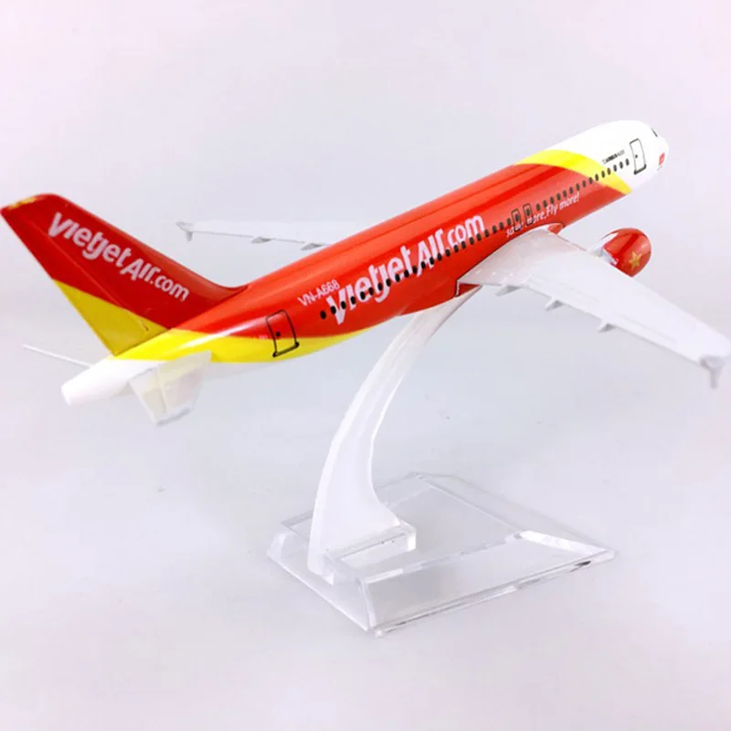 

16CM 1:400 Airbus A320-200 Model Vietnam Airline with Base Alloy Aircraft Plane Collectible Display Model Collection Decoration