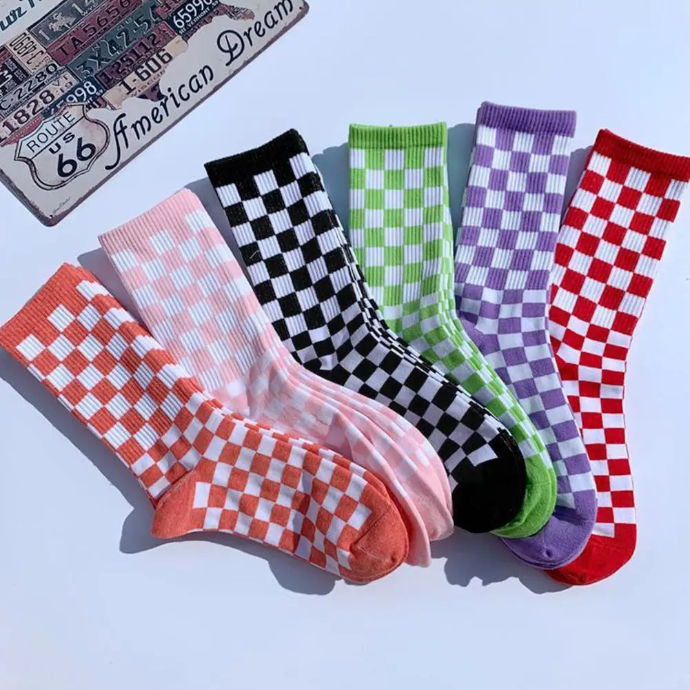 

Korea Harajuku Trend Women Checkerboard Socks Geometric Socks Hop Cotton Hip Socks Men Streetwear Checkered Novelty Unisex