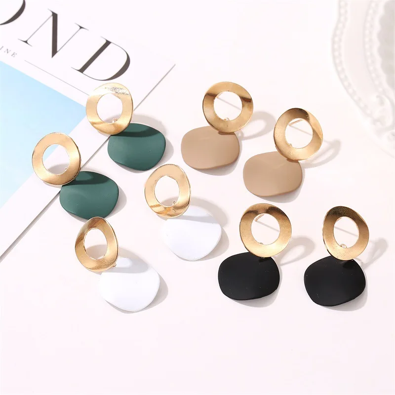 

Fashion Personality Simple Metal Ring Earrings Geometric Three-dimensional Round Stud Earrings