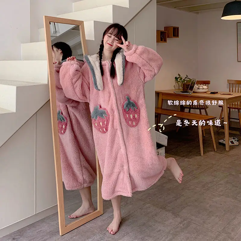 sleepdress Пушистые пижамы для женщин; сезон осень-зима; ночная рубашка со шляпой; халат; Милая Клубничная пушистая домашняя одежда; комплект из одного предмета; пижамы для женщин; f2473 - Цвет: sleepdress