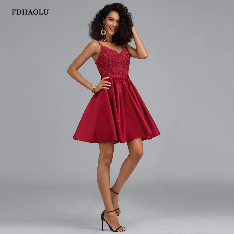 Cheap Cocktail Dress Sleeveless Lace Appliqued Beading Short Mini Semi Club Wear Homecoming Party Gown