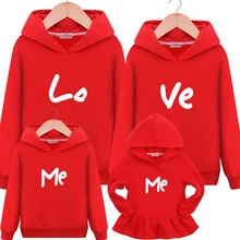 Одежда для всей семьи; свитер для мамы, дочки, папы и сына; топы с надписью «Love»; пуловер с длинными рукавами; теплый домашний хлопковый топ