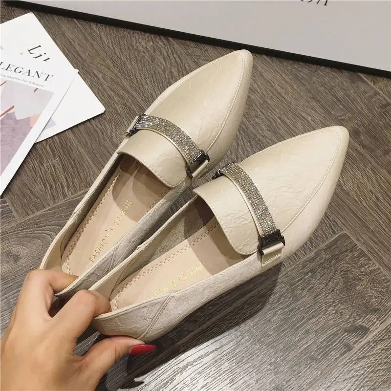 Pointed toe crystal woman flats solid leather brief soft bottom shoes college student rhinestone loafers slip on shallow moccasins