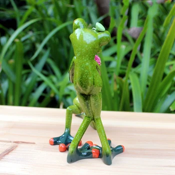

New 3D Resin Frog Ornament Cute Green Figurine Statue Mini Craft Home Decoration for Living Room Bedroom Study