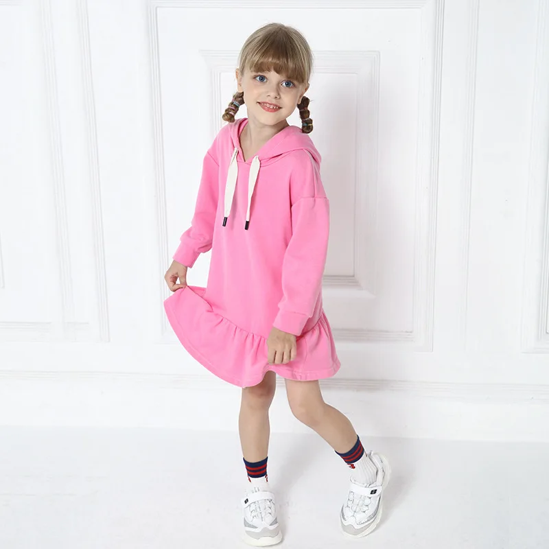 Спортивные платья для девочек; сезон осень; европейский и американский стиль; Повседневный свитер с длинными рукавами и капюшоном; детское платье-ветровка
