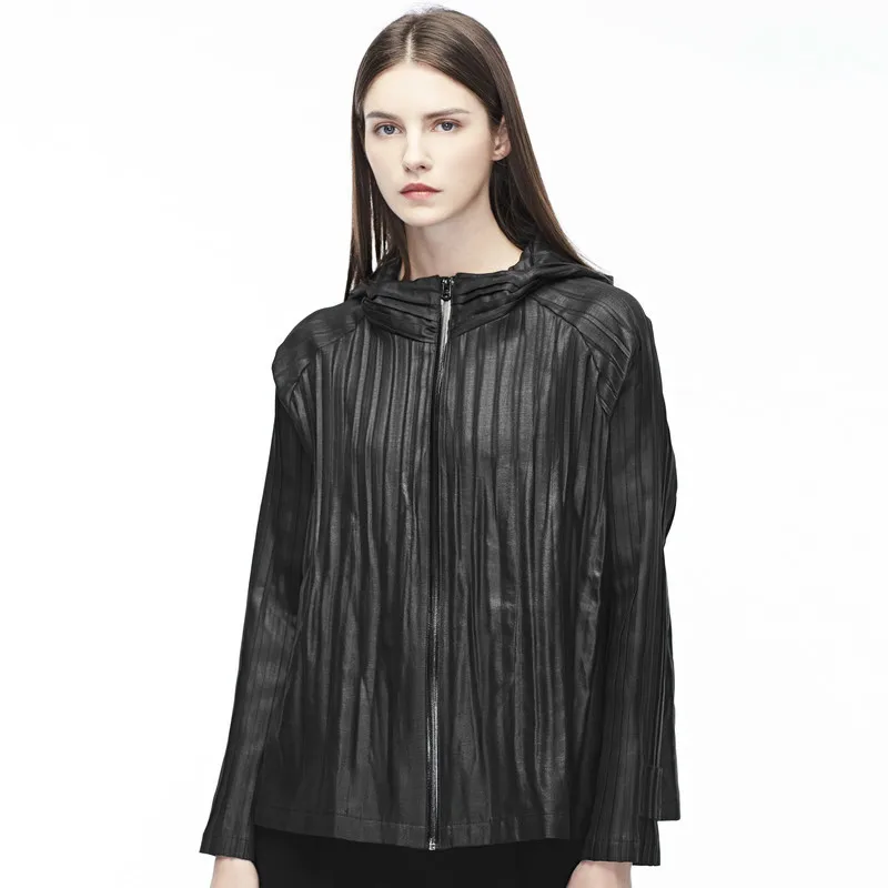 

LANMREM 2020 New Spring Solid Color Zipper Pleated Hooded Jacket Women Vintage Loose Temperament Wild Pu Leather Coat Tide PD800