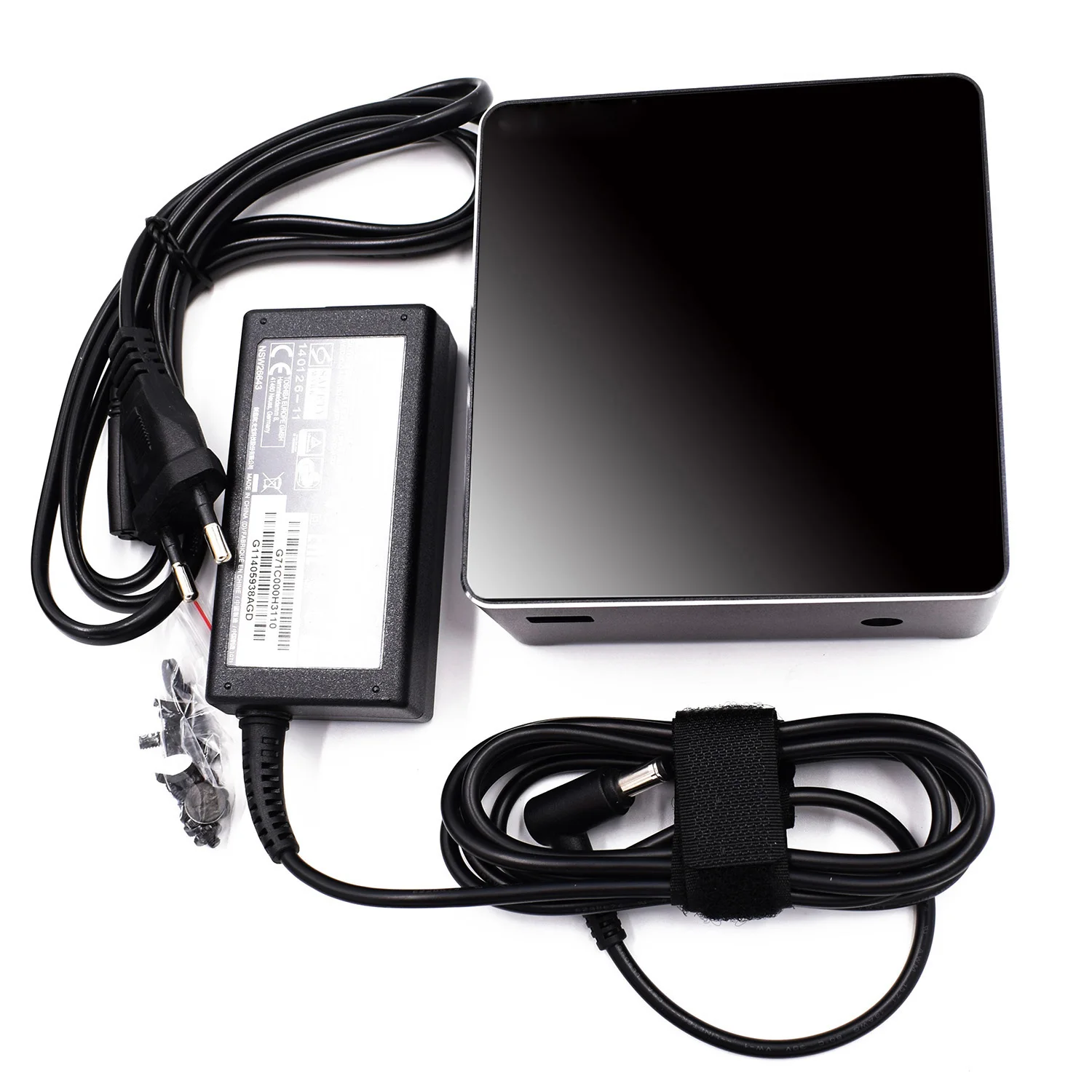 Четырехъядерный мини-ПК Intel i5 8250U M.2 NGFF/PCIE RJ45 LAN type-C Mini DP HD2.0 BT4.0 2,4G/5G Wifi B/G/N/AC маленький настольный компьютер