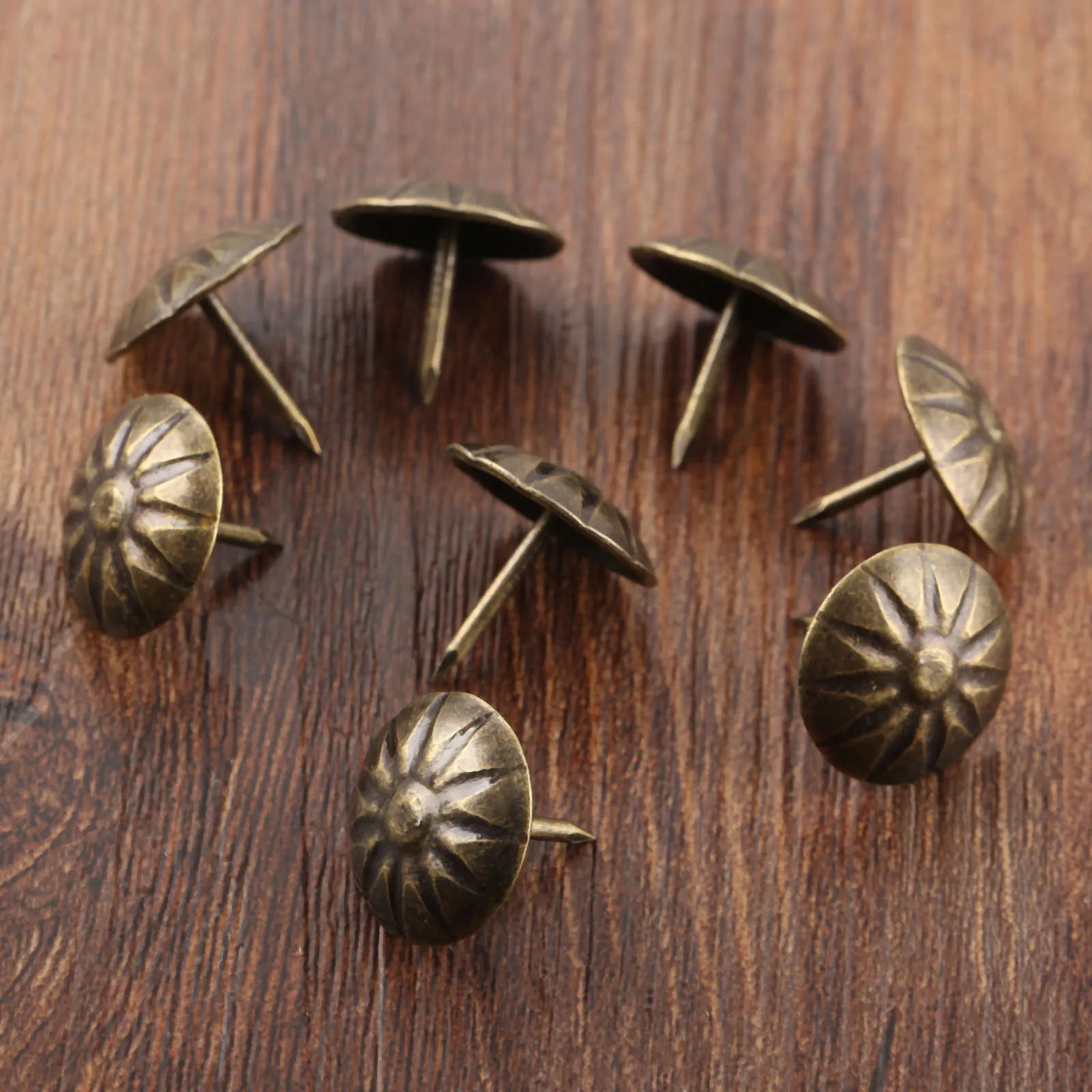 20Pc/lot Antique Bronze Upholstery Nails Iron Flower Tack Jewelry Gift Case Sofa Furniture Stud Decor Pushpin Doornail 17x15mm